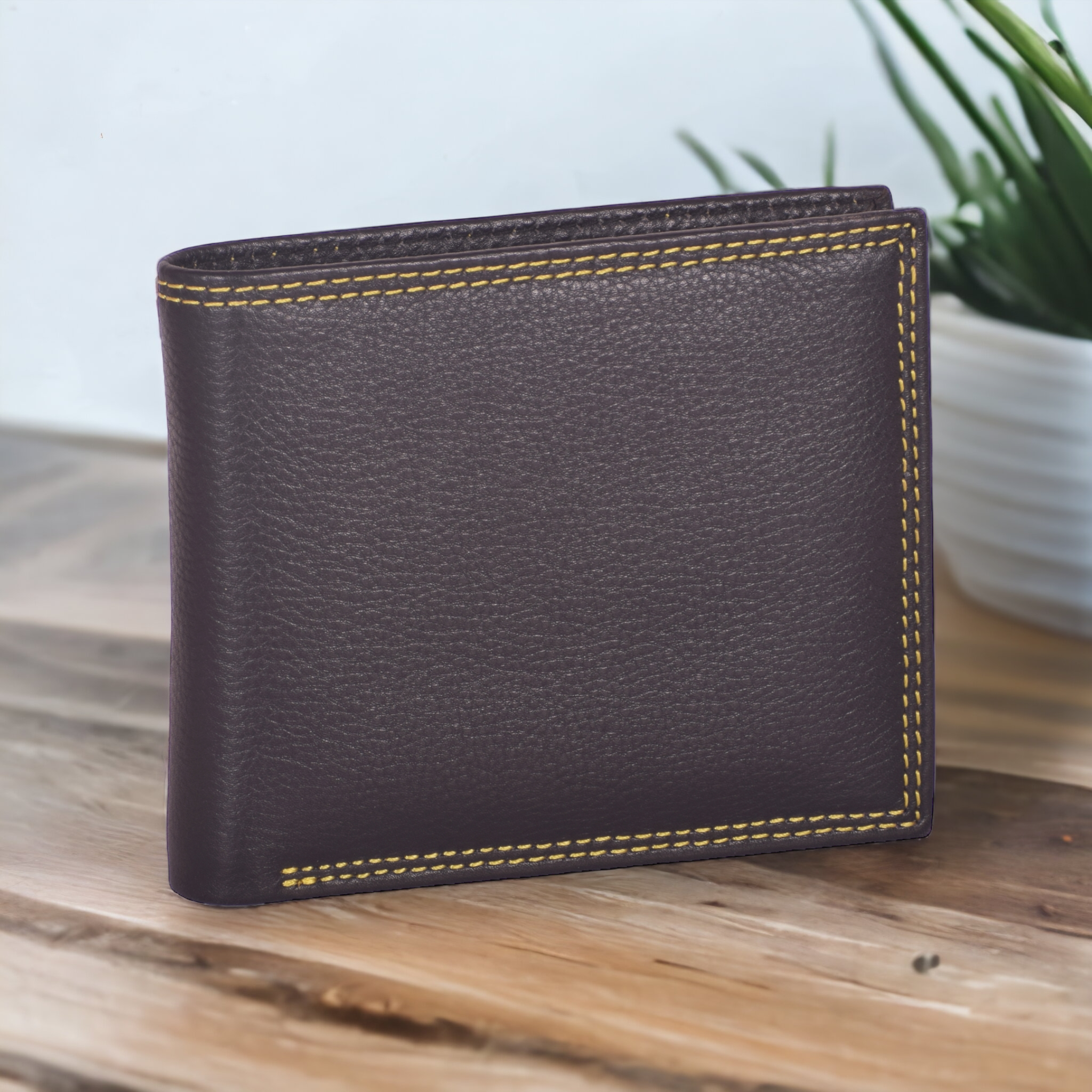 WildHorn Gift Hamper for Men I Top Grain Leather Wallet, Keychain & Pen  Combo Gift Set
